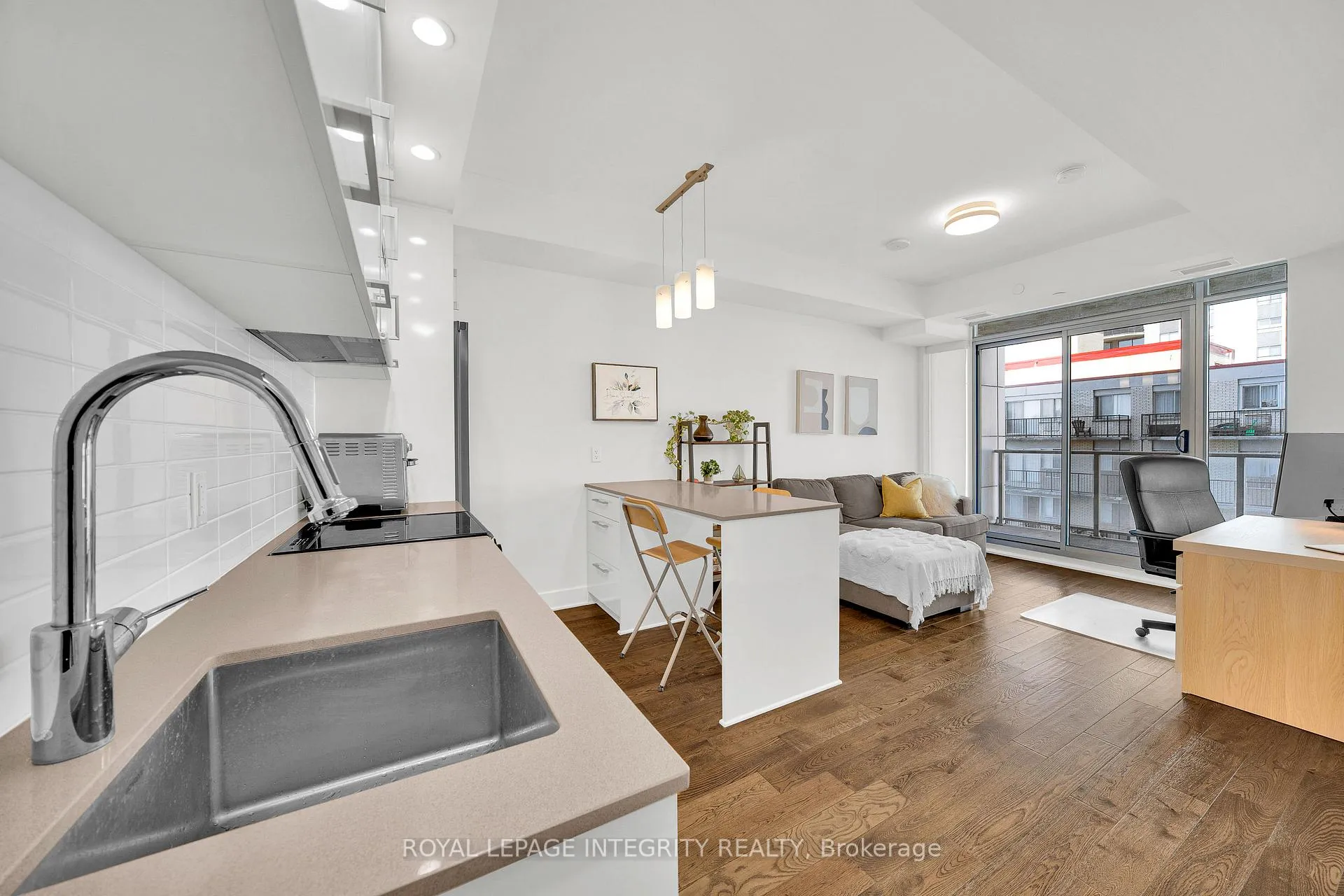Photo 13 of Unit #604, 255 Bay Street, Ottawa, Ottawa Centre — HOMEH