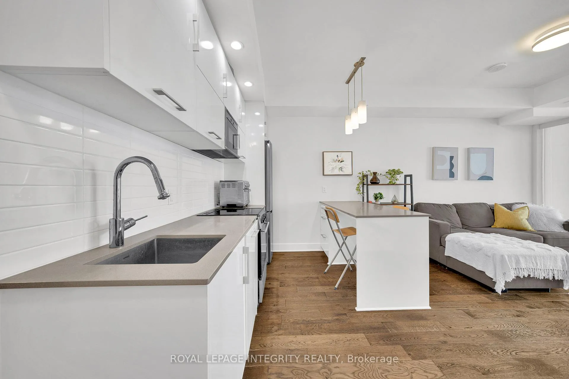 Photo 15 of Unit #604, 255 Bay Street, Ottawa, Ottawa Centre — HOMEH