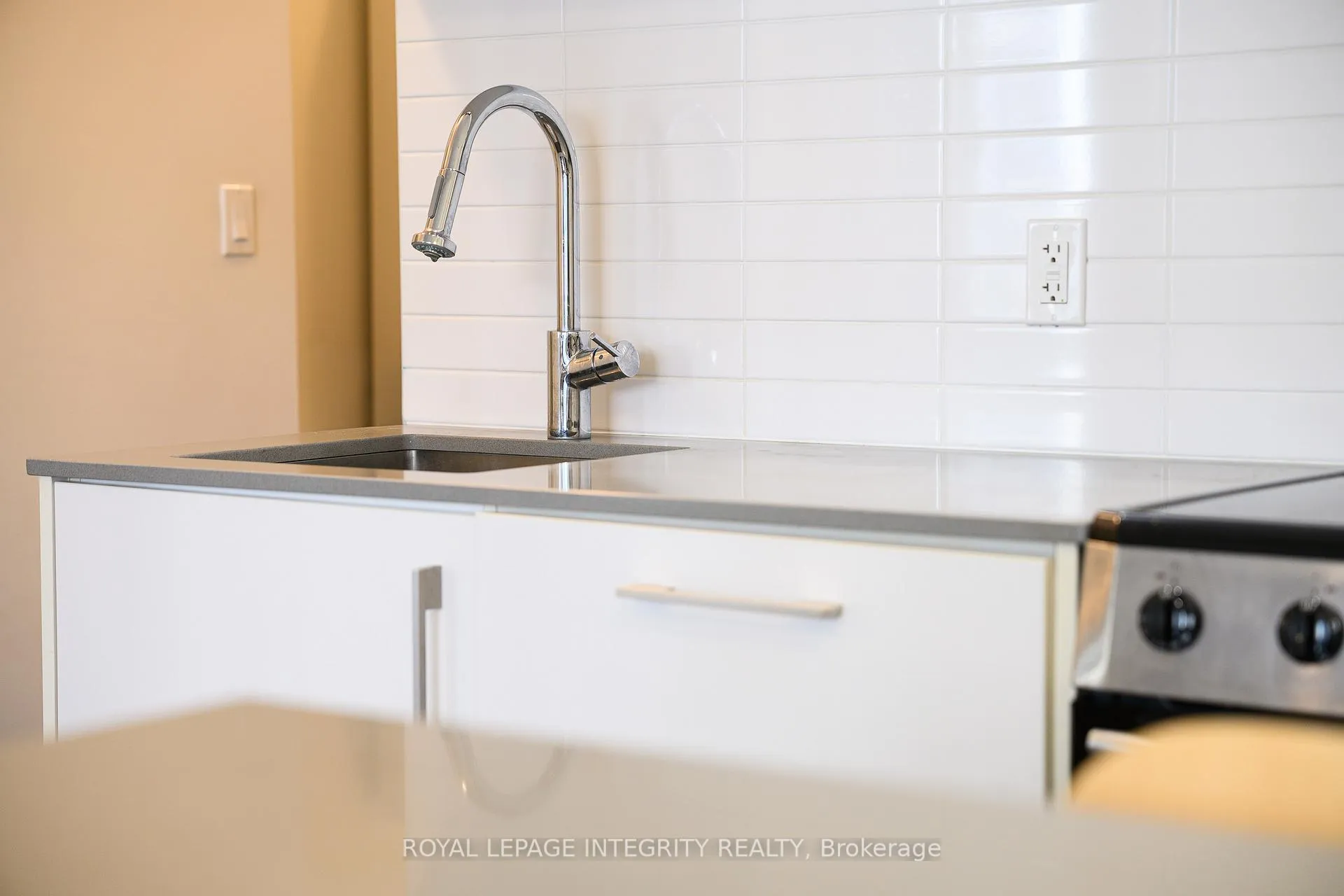Photo 16 of Unit #604, 255 Bay Street, Ottawa, Ottawa Centre — HOMEH