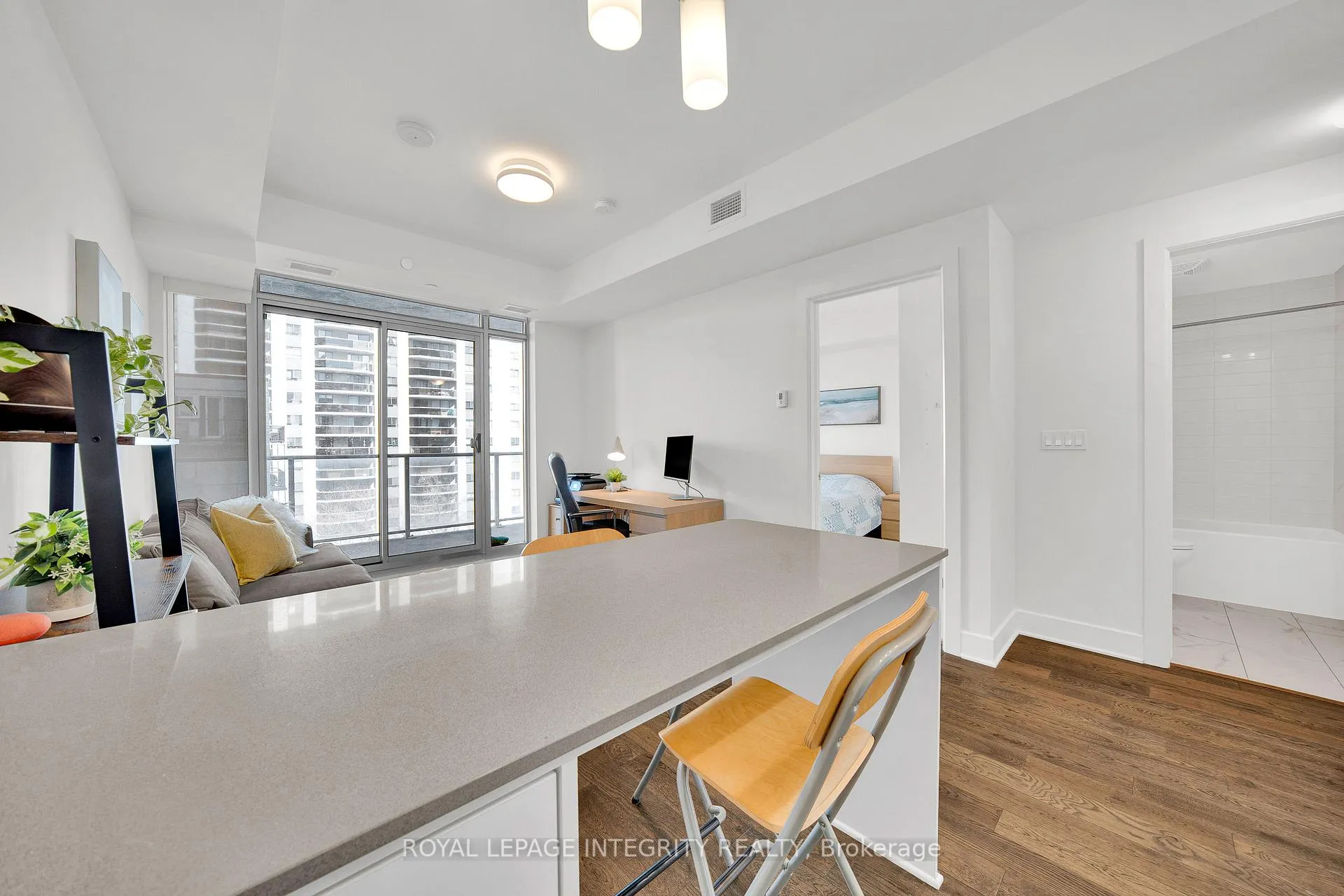 Photo 18 of Unit #604, 255 Bay Street, Ottawa, Ottawa Centre — HOMEH