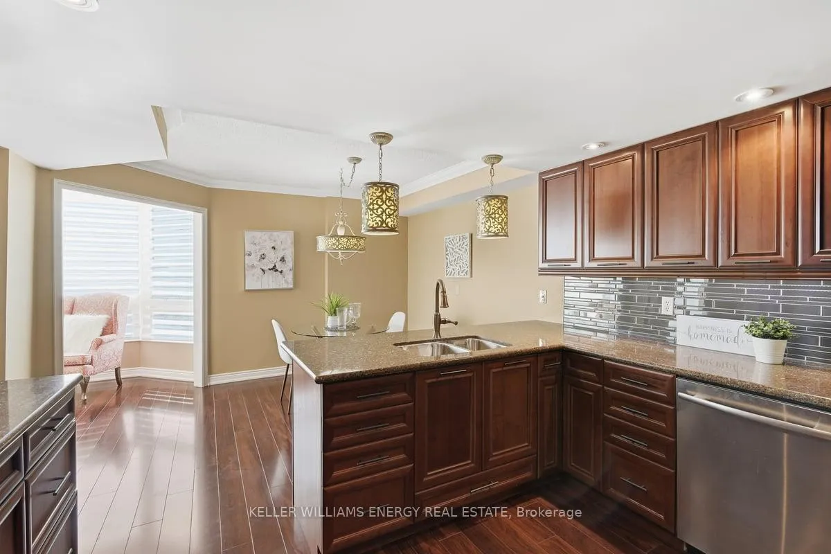 Photo 10 of Unit 1004, 700 Wilson Road N, Oshawa, Centennial — HOMEH
