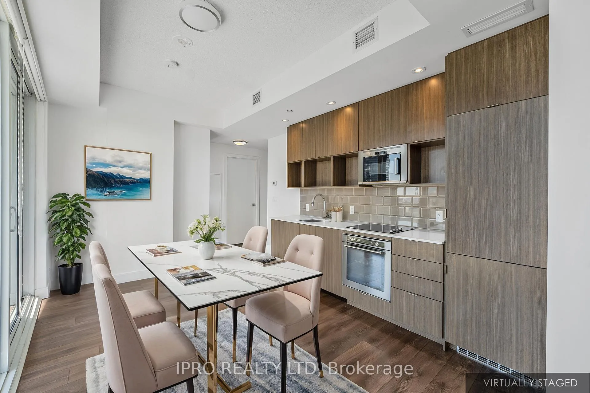 Photo 7 of Unit 2411, 89 McGill Street, Toronto, Church-Yonge Corridor — HOMEH