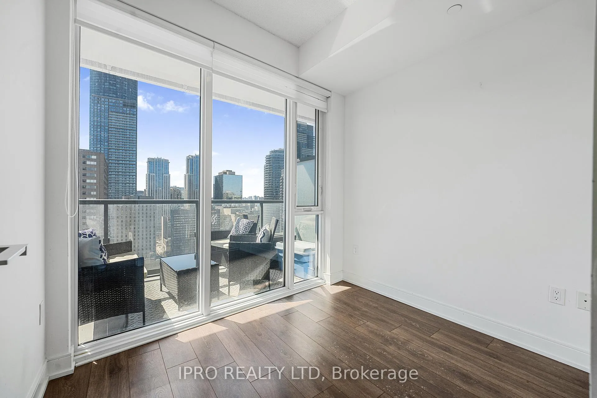 Photo 10 of Unit 2411, 89 McGill Street, Toronto, Church-Yonge Corridor — HOMEH
