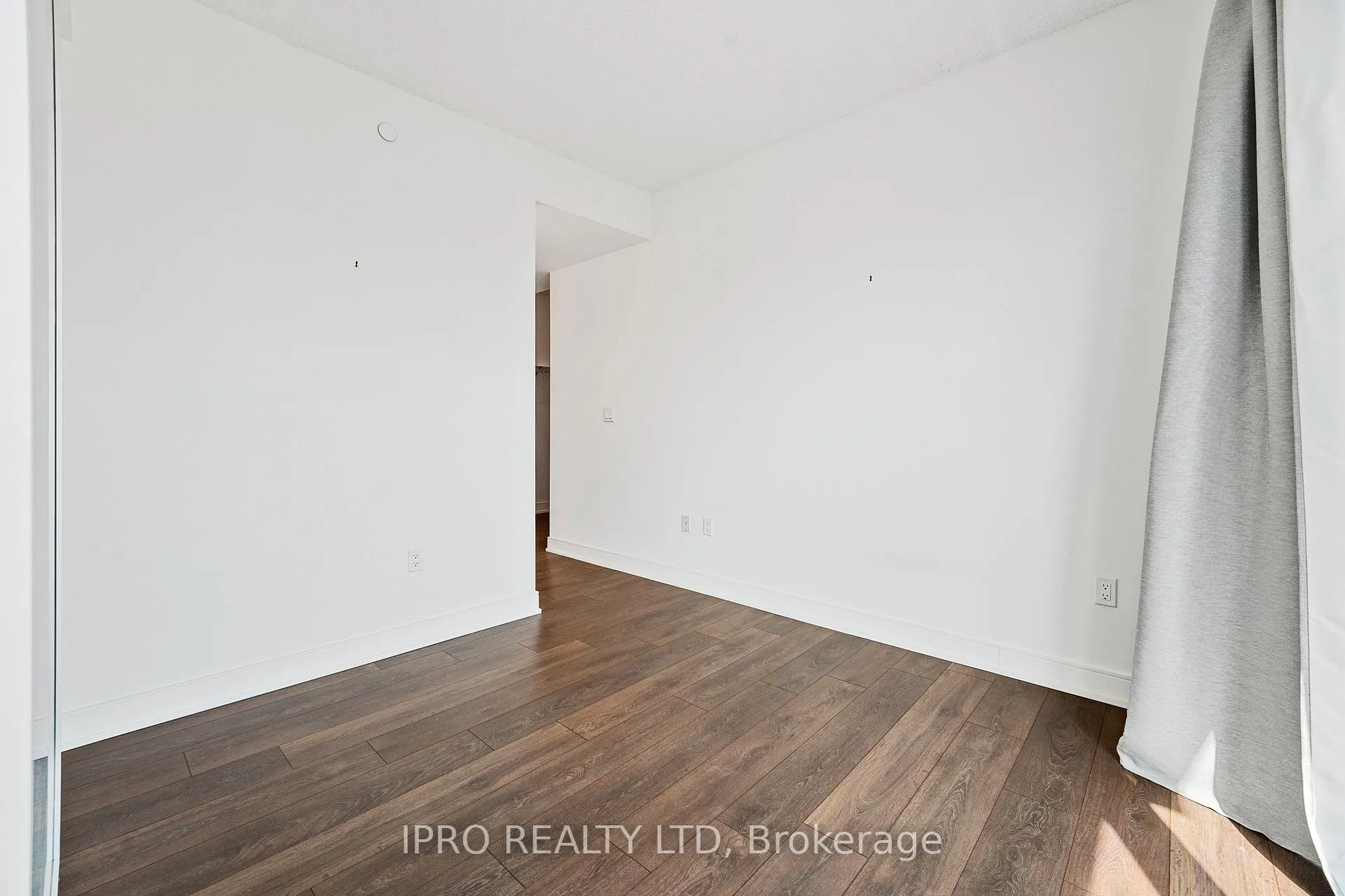 Photo 13 of Unit 2411, 89 McGill Street, Toronto, Church-Yonge Corridor — HOMEH