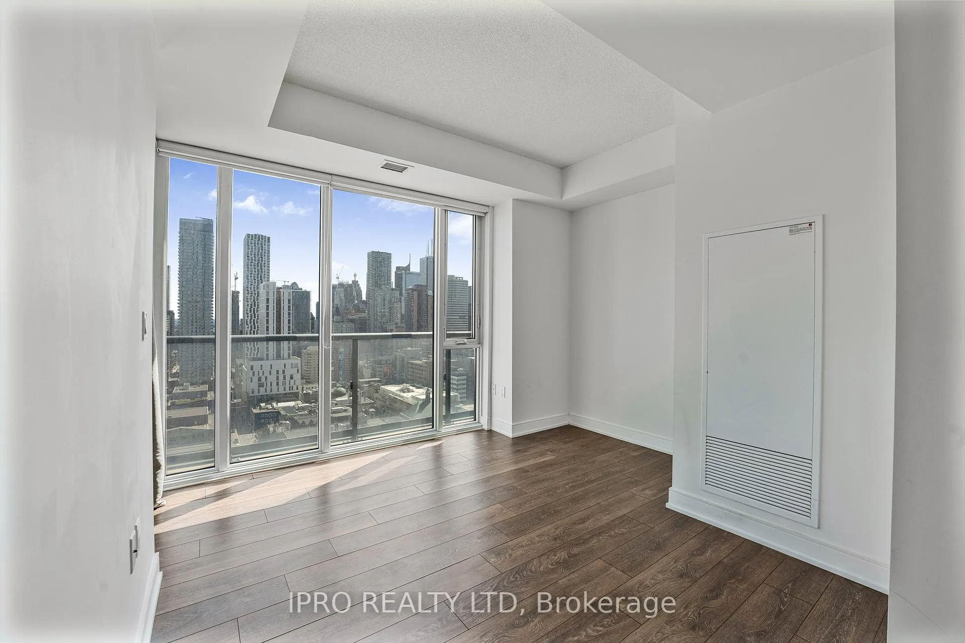 Photo 15 of Unit 2411, 89 McGill Street, Toronto, Church-Yonge Corridor — HOMEH