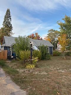 Photo 4 of 190 Main Street, Gravenhurst, Muskoka (S) — HOMEH