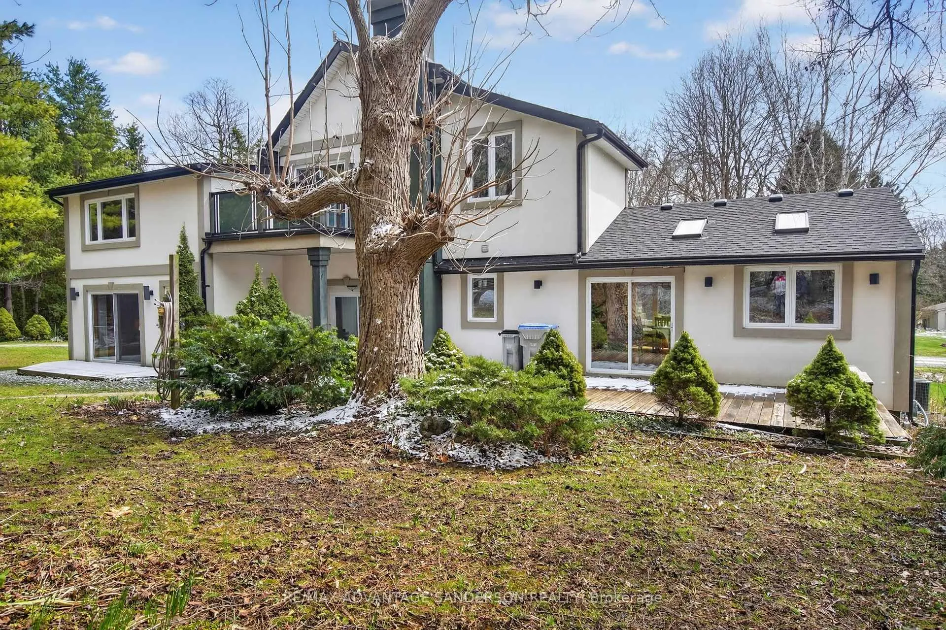 Photo 13 of 9584 Melrose Drive, Middlesex Centre, Rural Middlesex Centre — HOMEH