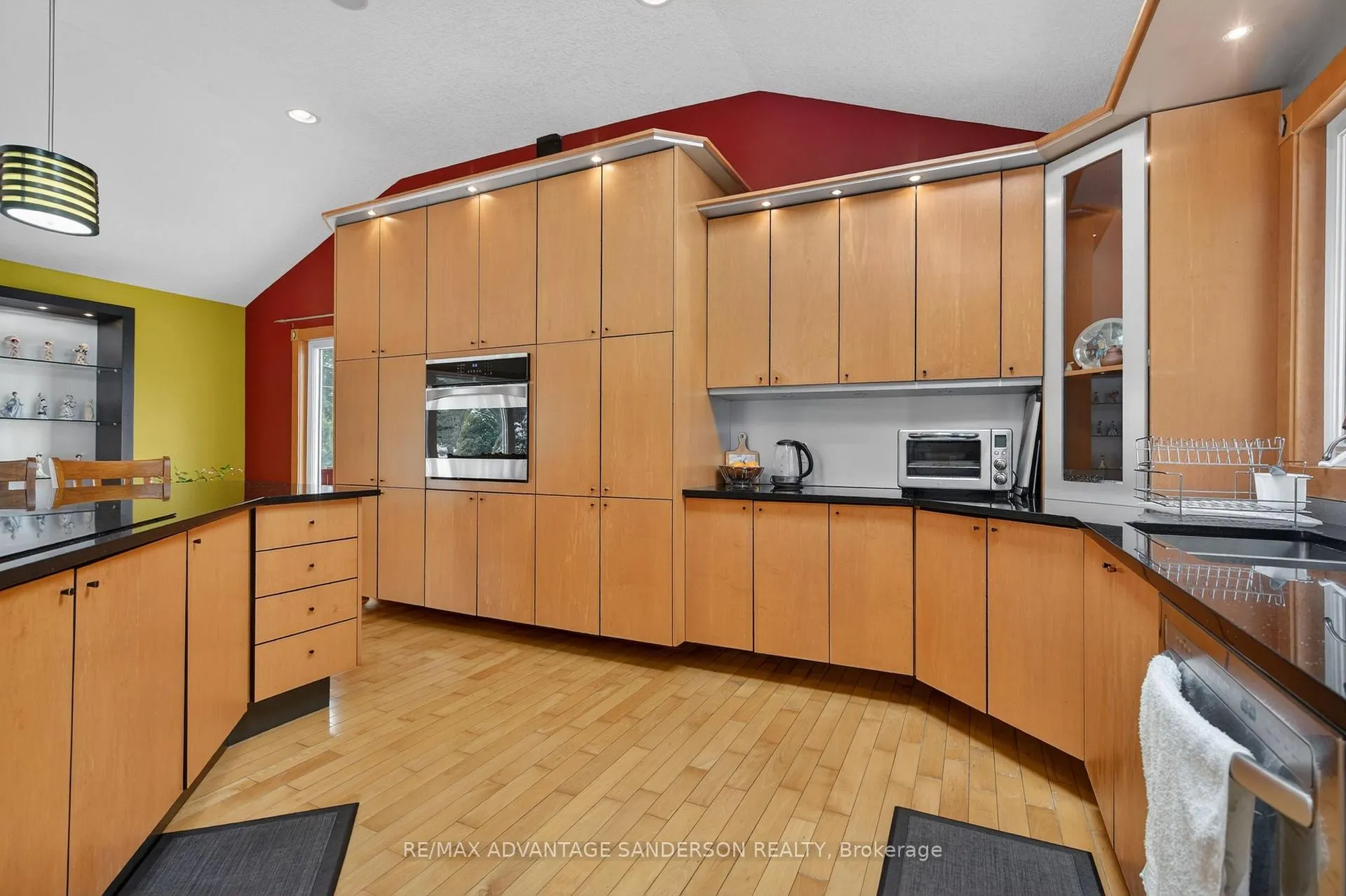 Photo 23 of 9584 Melrose Drive, Middlesex Centre, Rural Middlesex Centre — HOMEH