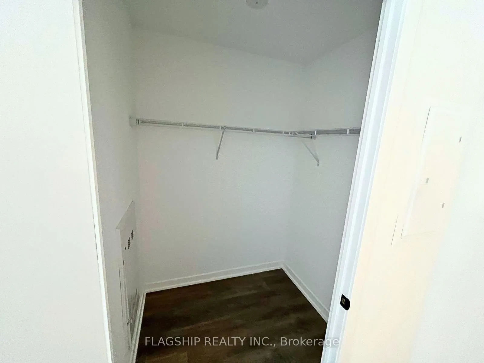 Photo 11 of Unit 329, 4878 Powers Common, Burlington, Alton — HOMEH