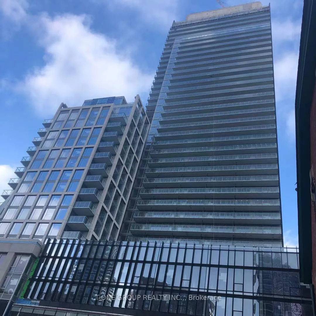 Front of Unit 2905, 3 Gloucester Street