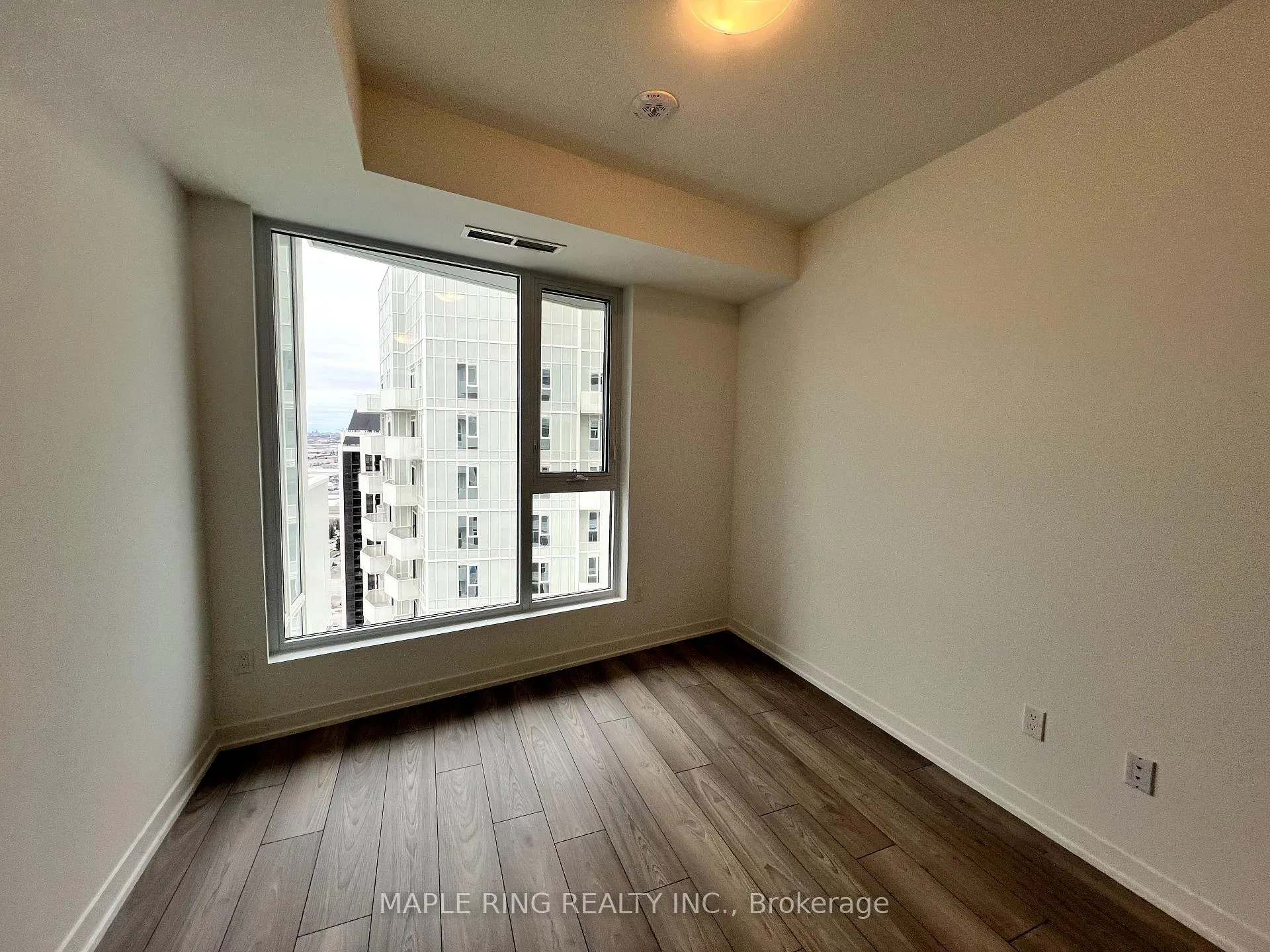 Photo 3 of Unit 2628, 498 Caldari Road, Vaughan, Concord — HOMEH