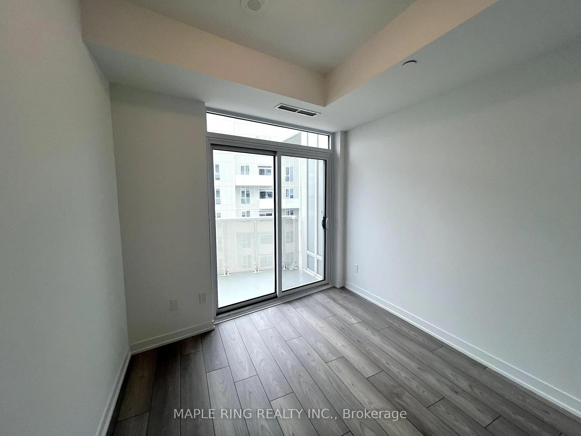 Photo 4 of Unit 2628, 498 Caldari Road, Vaughan, Concord — HOMEH