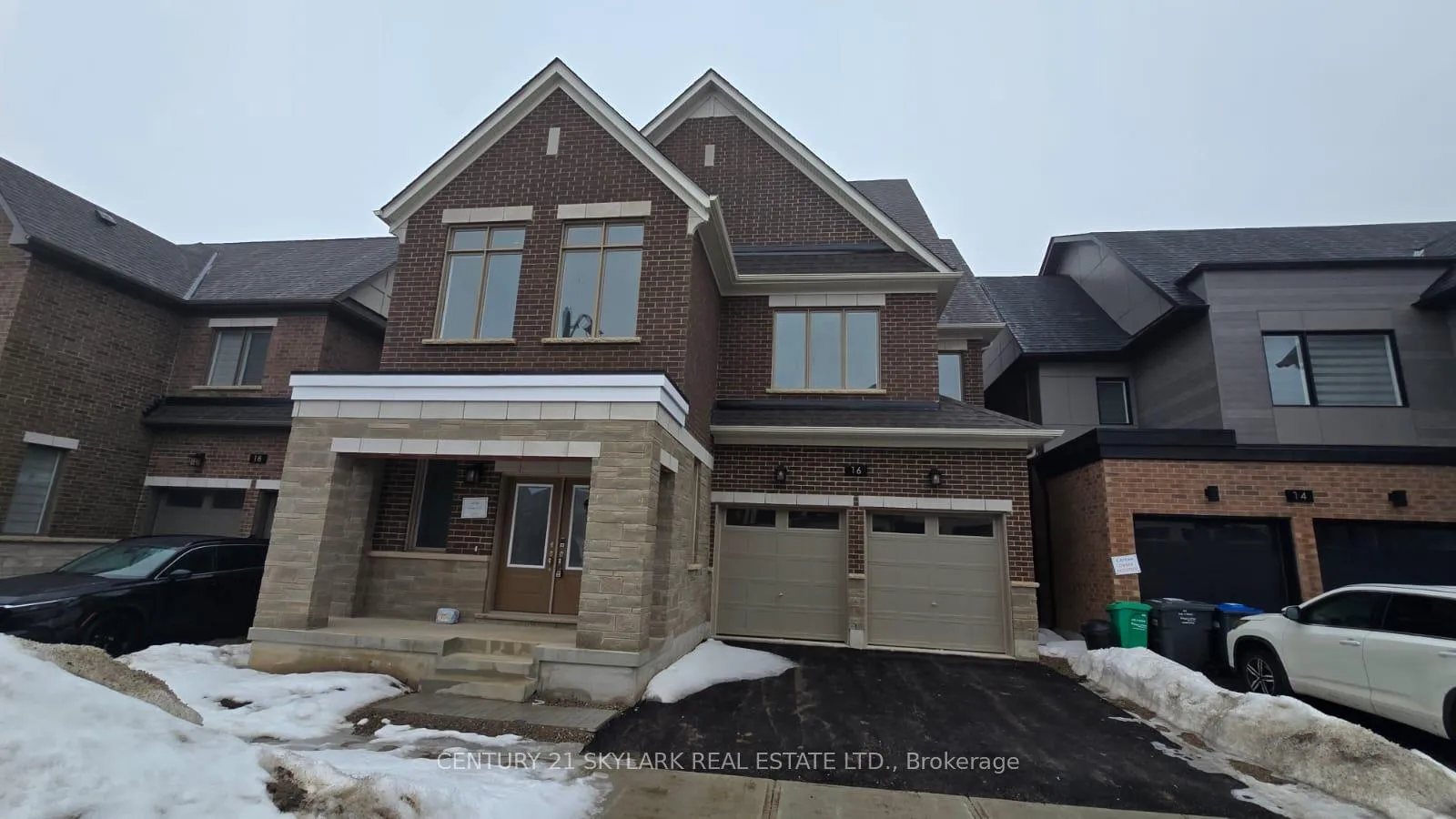 Photo 4 of 16 Kings Hill Drive, Brampton, Northwest Brampton — HOMEH