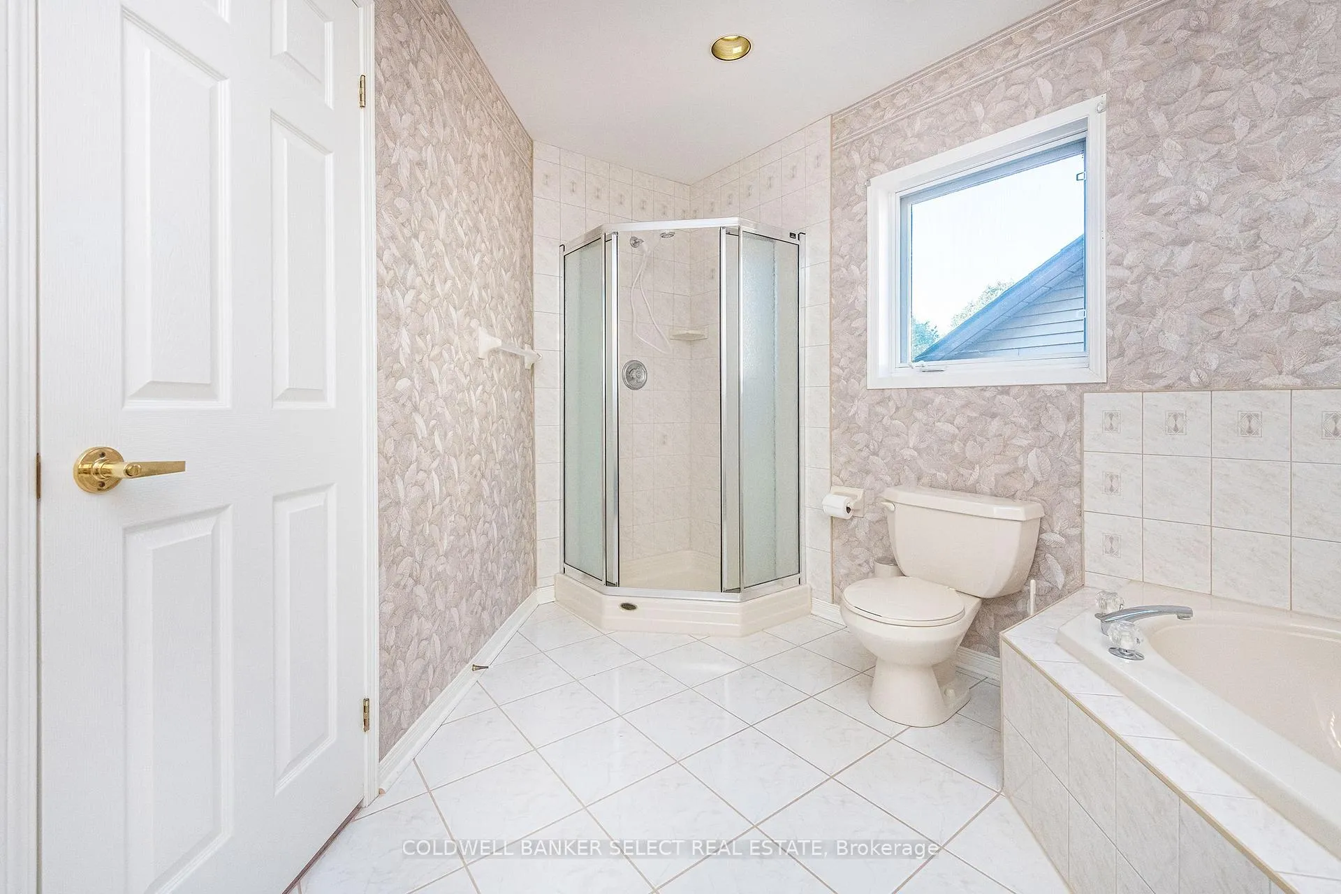 Photo 23 of 160 Green Briar Road, New Tecumseth, Alliston — HOMEH