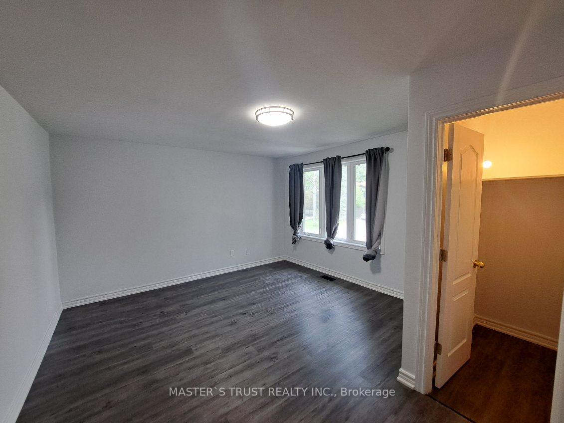 Photo 7 of Unit 1, 22 Brennan Avenue, Barrie, South Shore — HOMEH