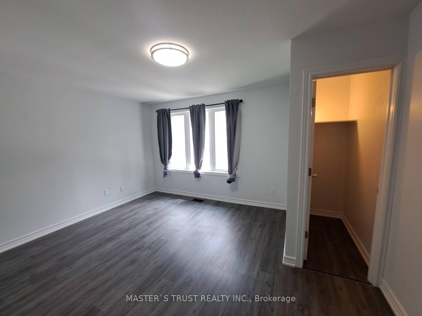 Photo 8 of Unit 1, 22 Brennan Avenue, Barrie, South Shore — HOMEH