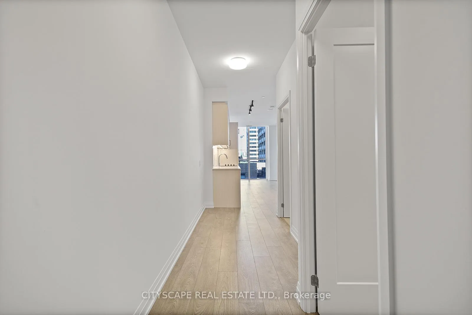 Photo 3 of Unit 203, 286 Main Street, Toronto, East End-Danforth — HOMEH