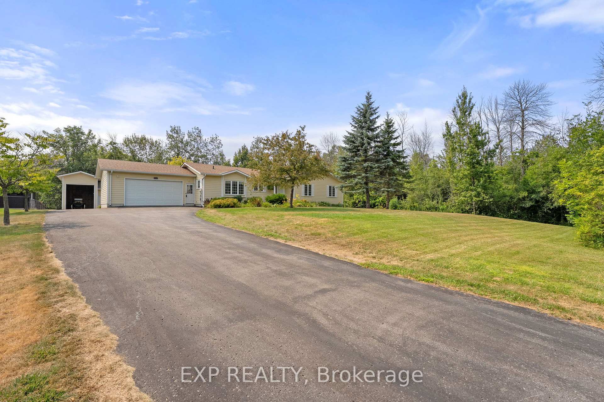 Photo 2 of 26674 Park Road, Georgina, Sutton & Jackson's Point — HOMEH