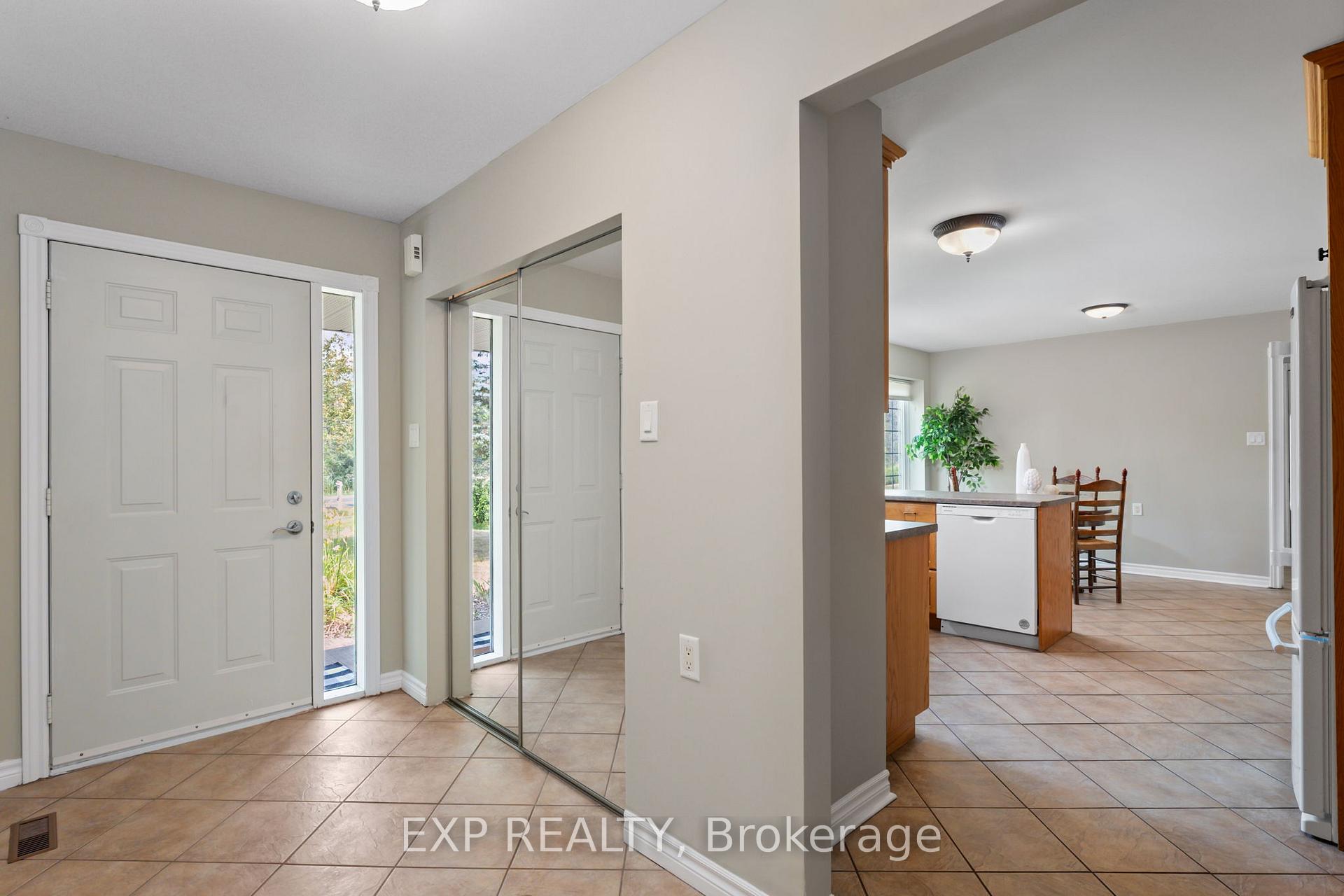 Photo 5 of 26674 Park Road, Georgina, Sutton & Jackson's Point — HOMEH