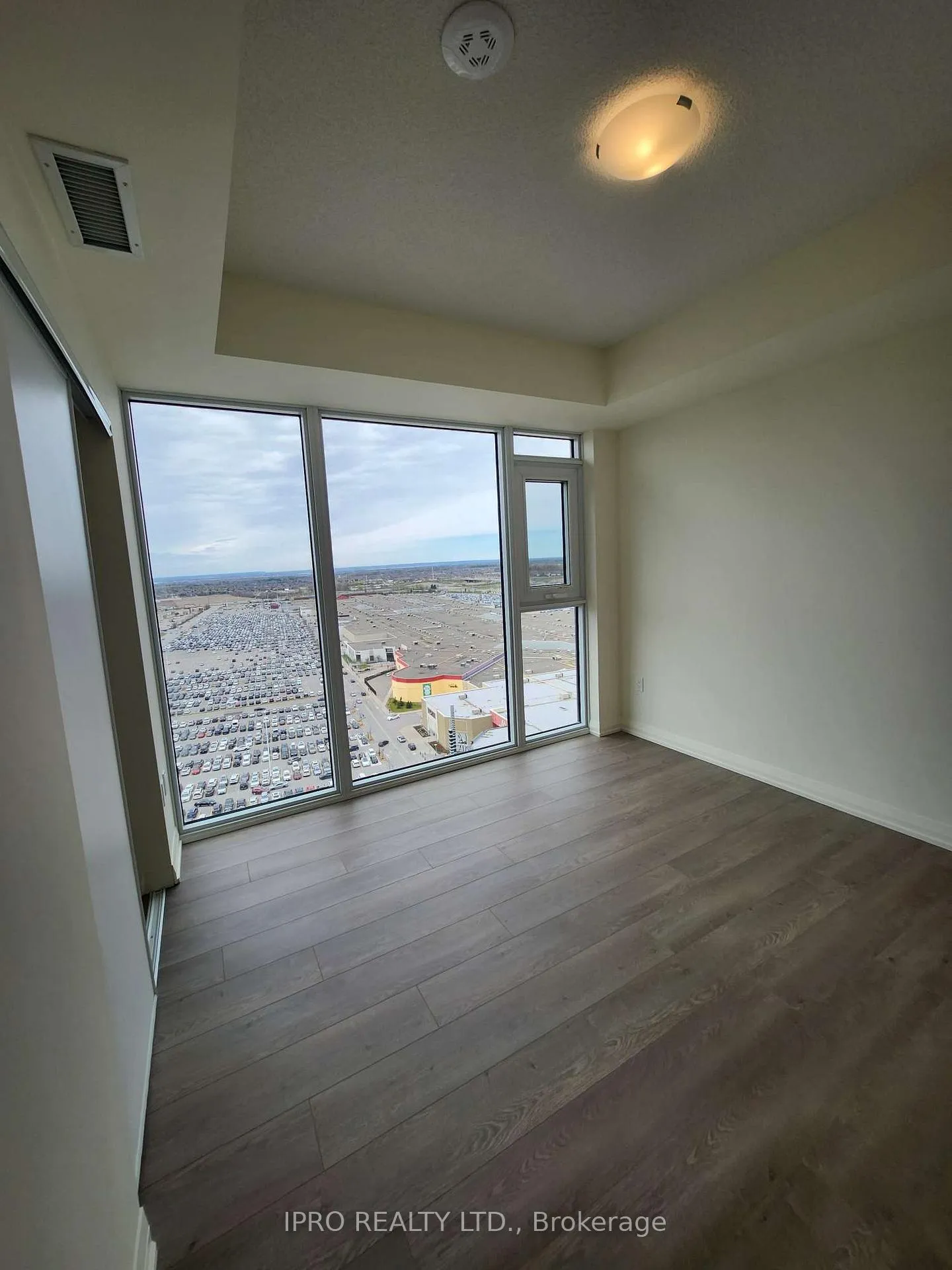 Photo 6 of Unit 1914, 8960 Jane Street, Vaughan, Concord — HOMEH