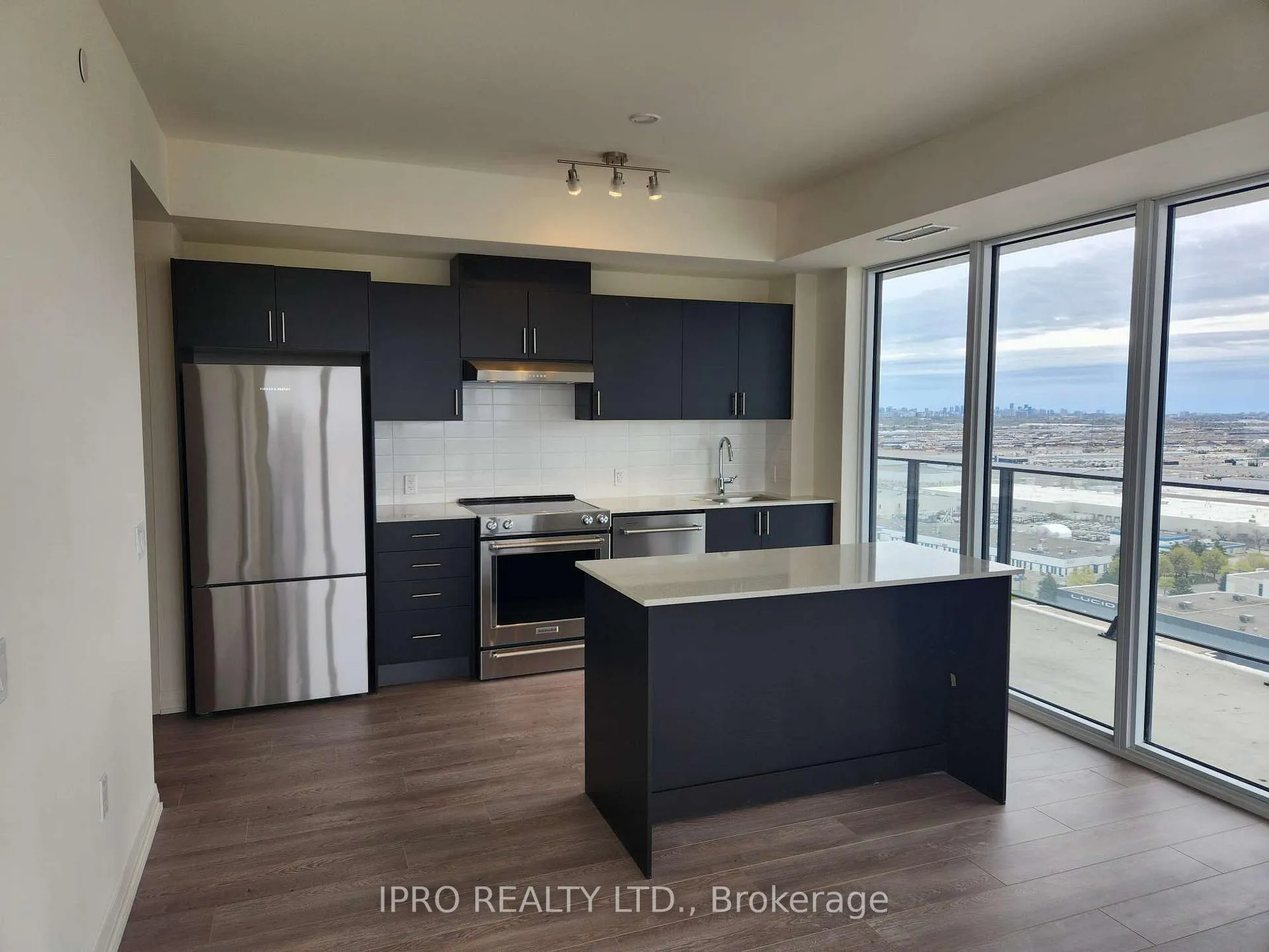 Photo 8 of Unit 1914, 8960 Jane Street, Vaughan, Concord — HOMEH