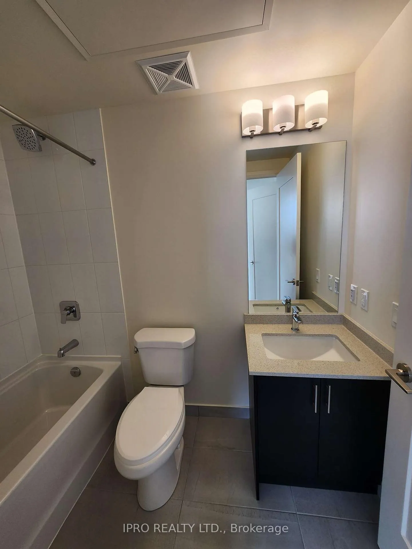 Photo 13 of Unit 1914, 8960 Jane Street, Vaughan, Concord — HOMEH