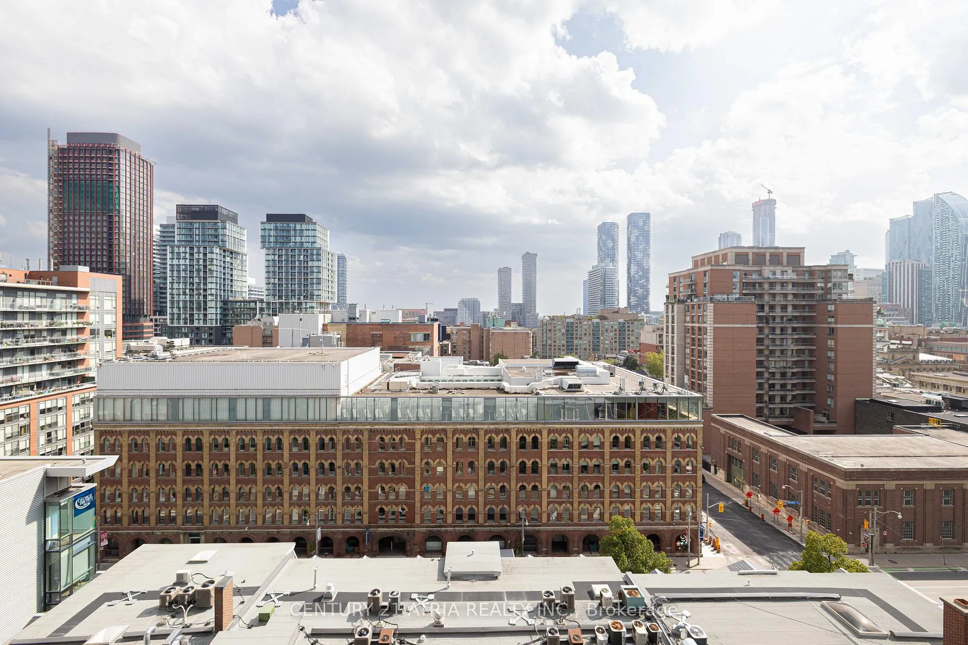 Photo 9 of Unit 1008, 105 George Street, Toronto, Moss Park — HOMEH