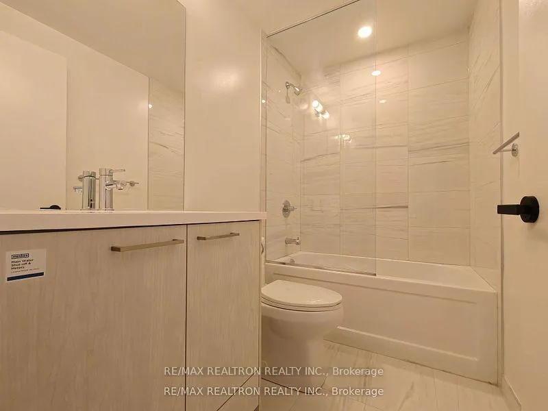 Photo 11 of Unit 2209, 28 Interchange Way, Vaughan, Vaughan Corporate Centre — HOMEH
