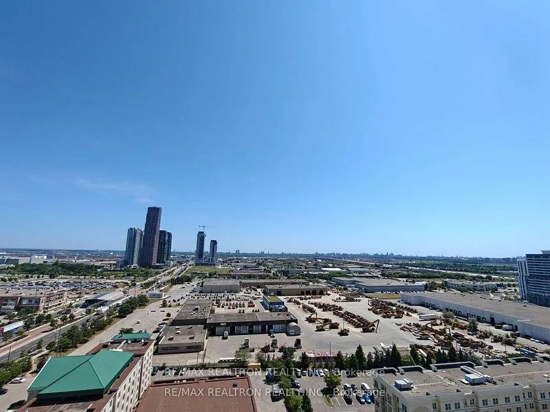 Photo 13 of Unit 2209, 28 Interchange Way, Vaughan, Vaughan Corporate Centre — HOMEH