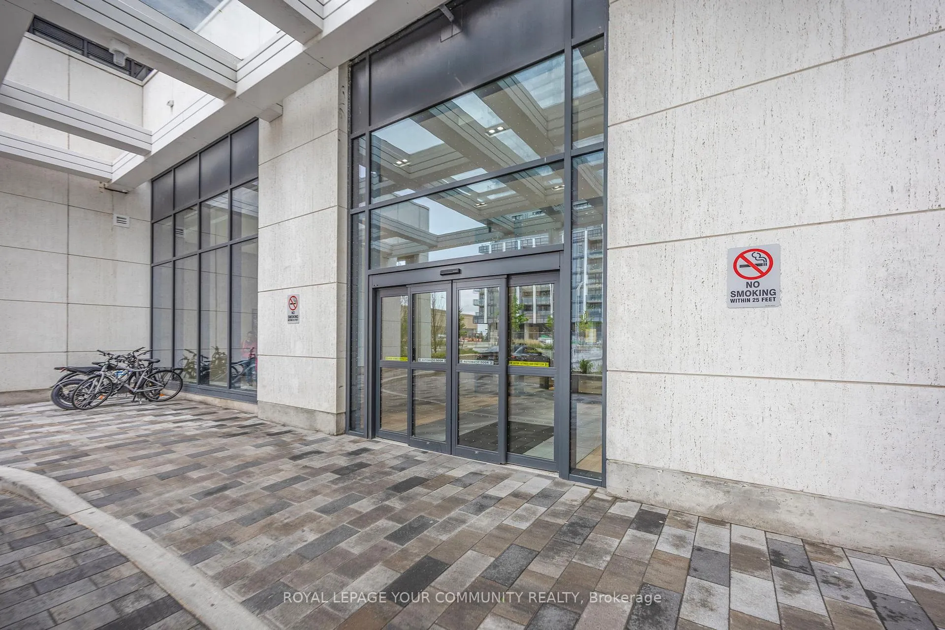 Photo 6 of Unit 2524, 9000 Jane Street, Vaughan, Concord — HOMEH