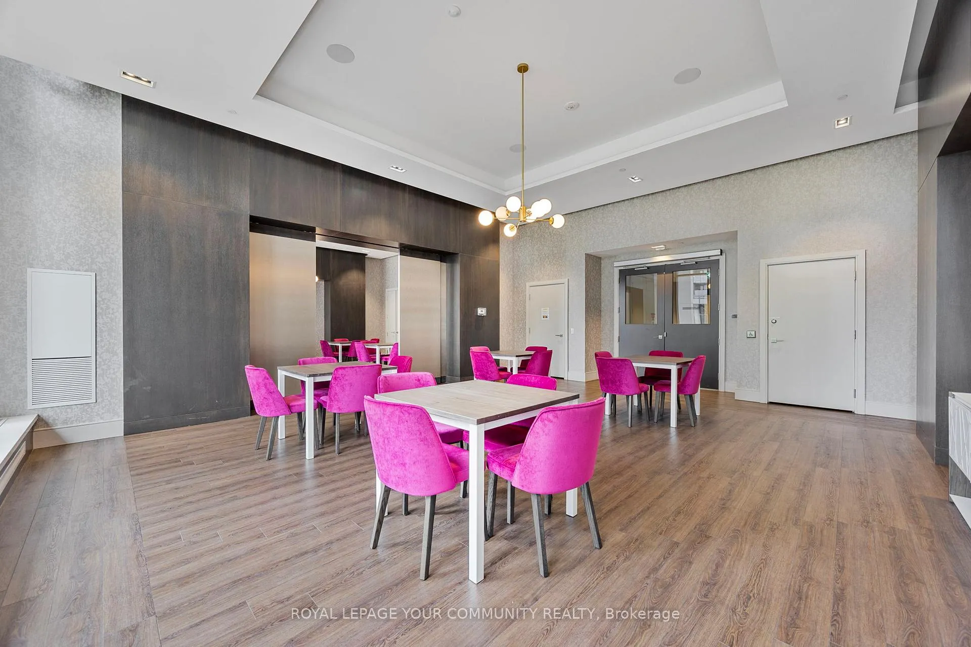 Photo 16 of Unit 2524, 9000 Jane Street, Vaughan, Concord — HOMEH