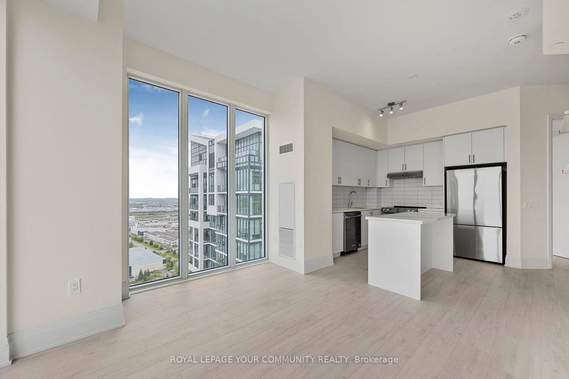 Photo 32 of Unit 2524, 9000 Jane Street, Vaughan, Concord — HOMEH
