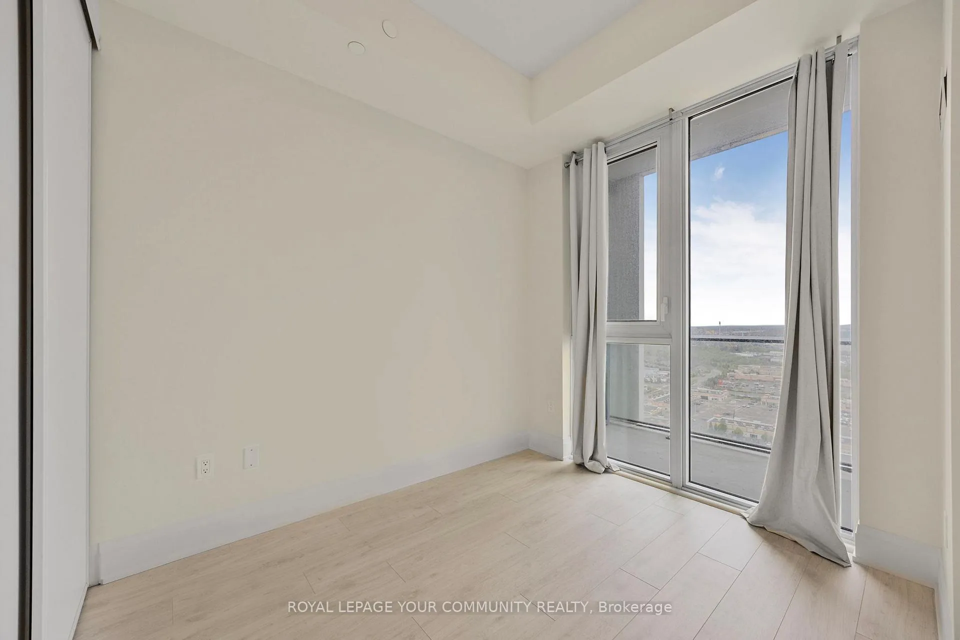 Photo 42 of Unit 2524, 9000 Jane Street, Vaughan, Concord — HOMEH