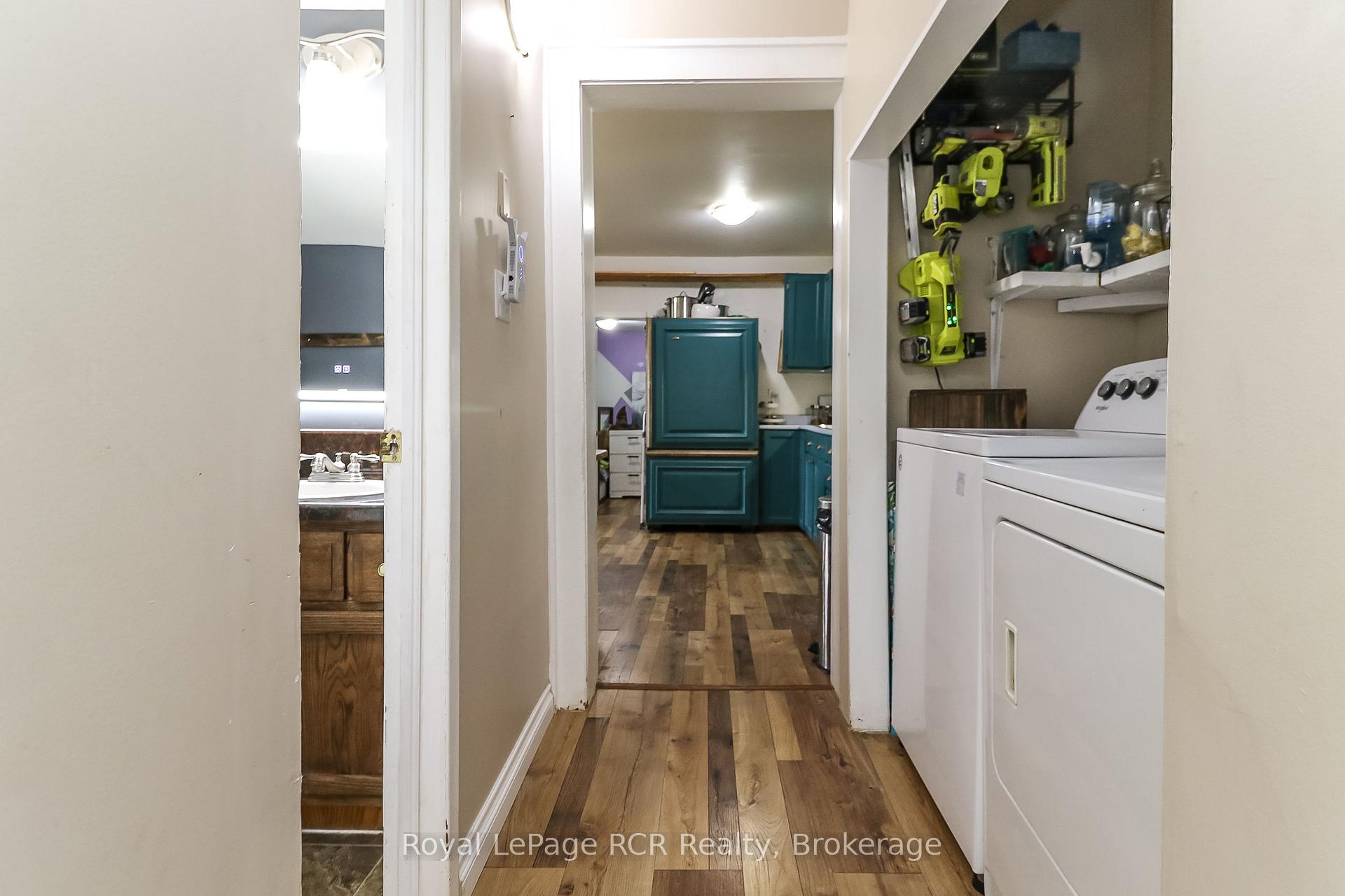 Photo 13 of 200 Sutherland Street N, Clearview, Stayner — HOMEH