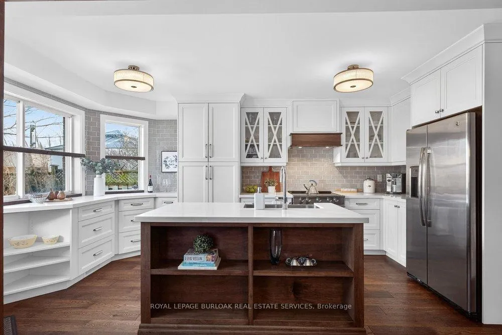 Photo 12 of 4006 Jarvis Crescent, Burlington, Rose — HOMEH