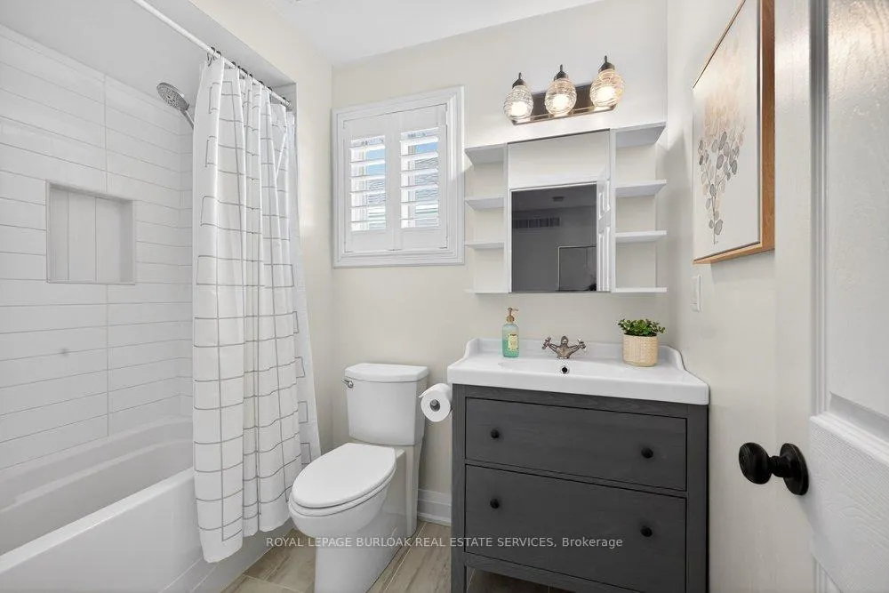 Photo 30 of 4006 Jarvis Crescent, Burlington, Rose — HOMEH