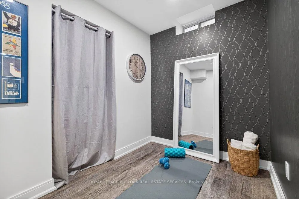 Photo 37 of 4006 Jarvis Crescent, Burlington, Rose — HOMEH