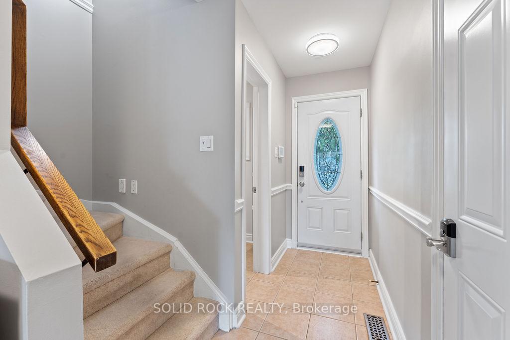 Photo 7 of 33 Benlark Road, Ottawa, Barrhaven - On the Green — HOMEH