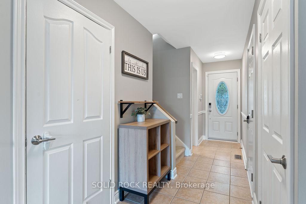 Photo 8 of 33 Benlark Road, Ottawa, Barrhaven - On the Green — HOMEH