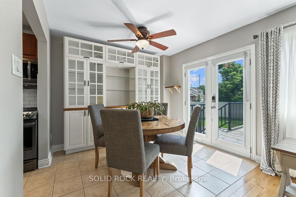 Photo 17 of 33 Benlark Road, Ottawa, Barrhaven - On the Green — HOMEH