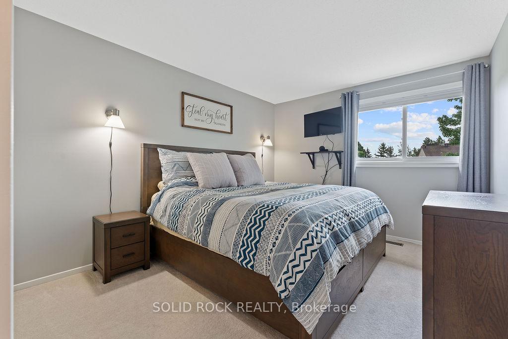 Photo 27 of 33 Benlark Road, Ottawa, Barrhaven - On the Green — HOMEH