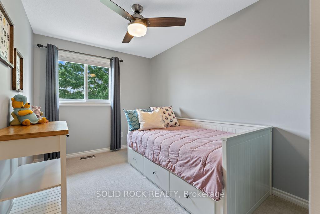 Photo 29 of 33 Benlark Road, Ottawa, Barrhaven - On the Green — HOMEH