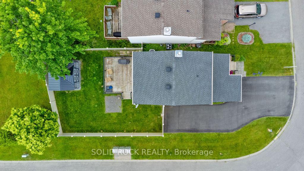 Photo 48 of 33 Benlark Road, Ottawa, Barrhaven - On the Green — HOMEH