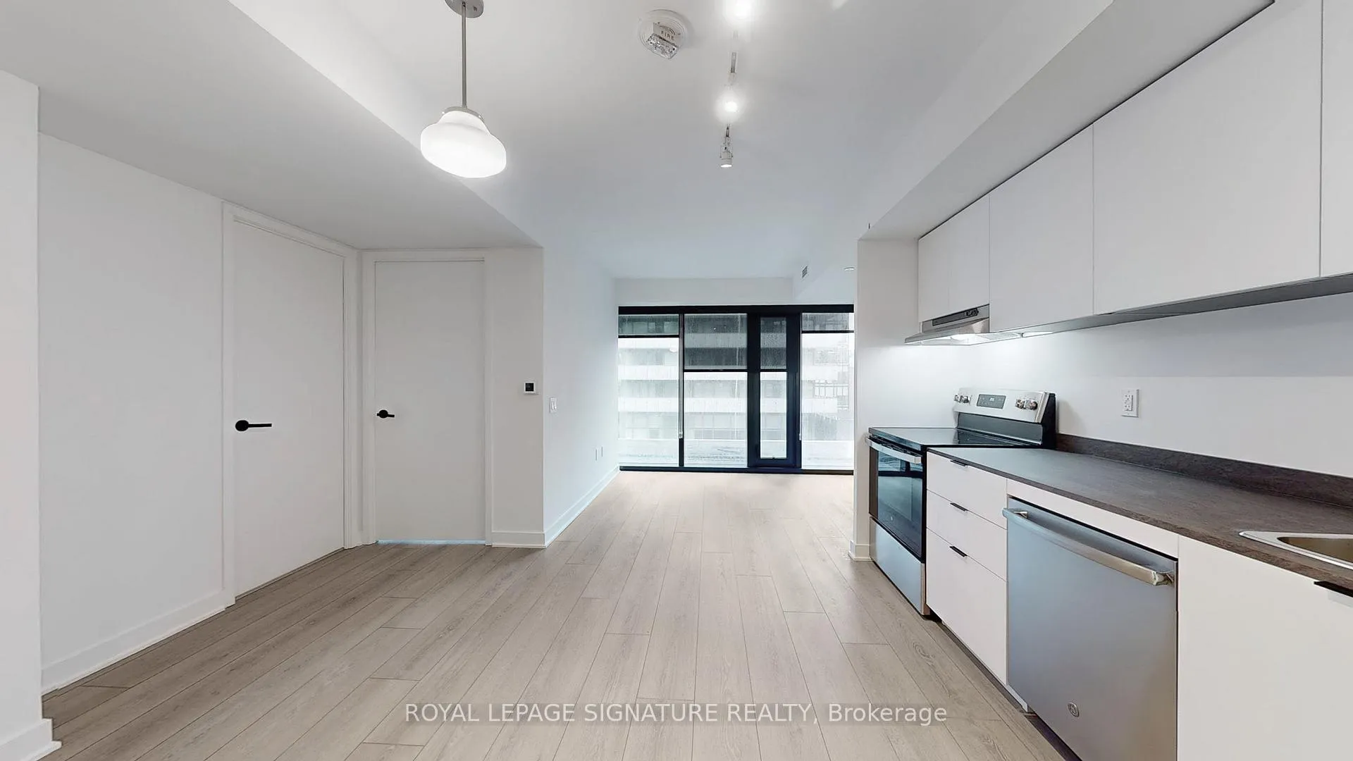 Photo 3 of Unit 715, 61 Charles Street E, Toronto, Church-Yonge Corridor — HOMEH