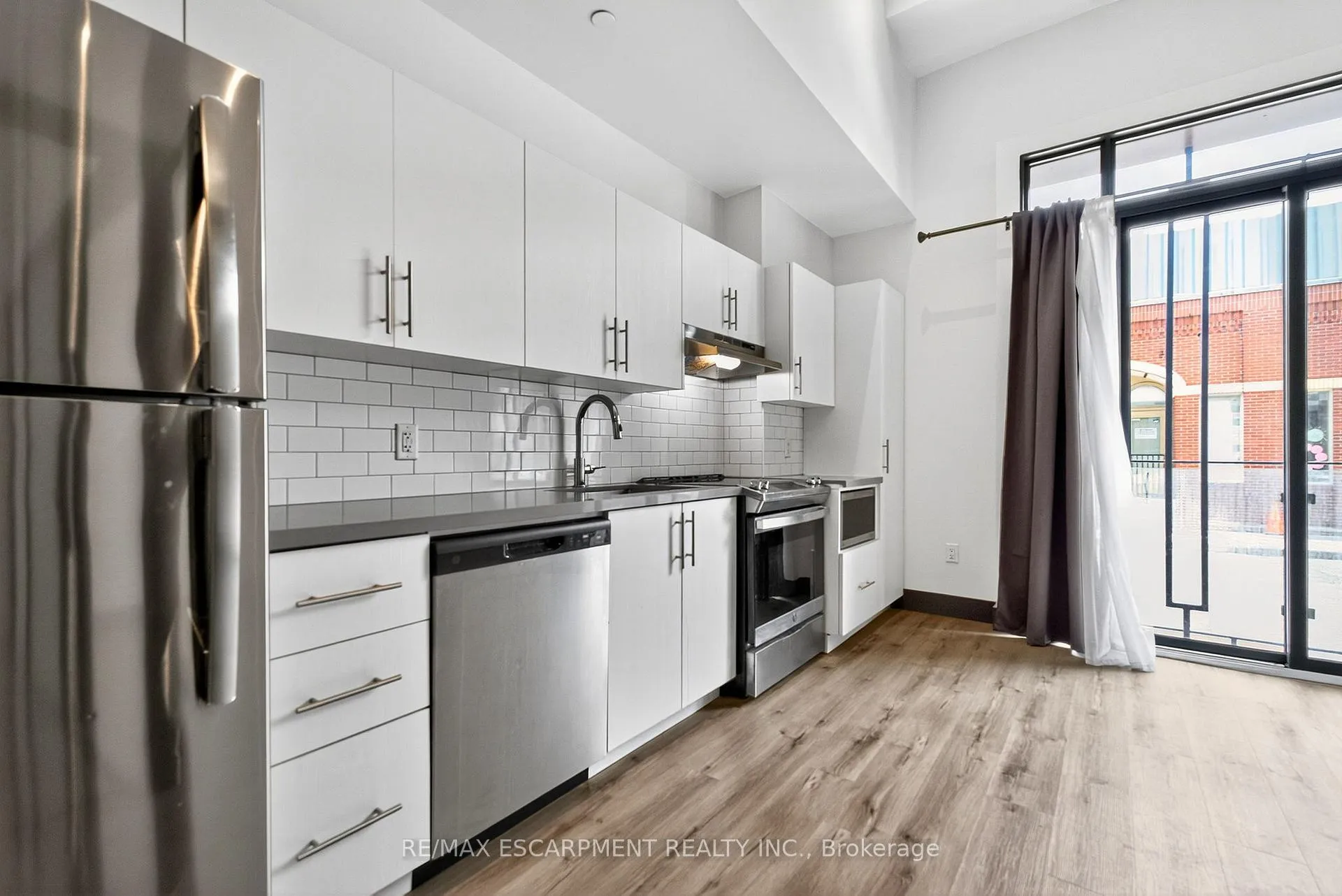 Photo 7 of Unit 104, 121 King Street E, Hamilton, Beasley — HOMEH