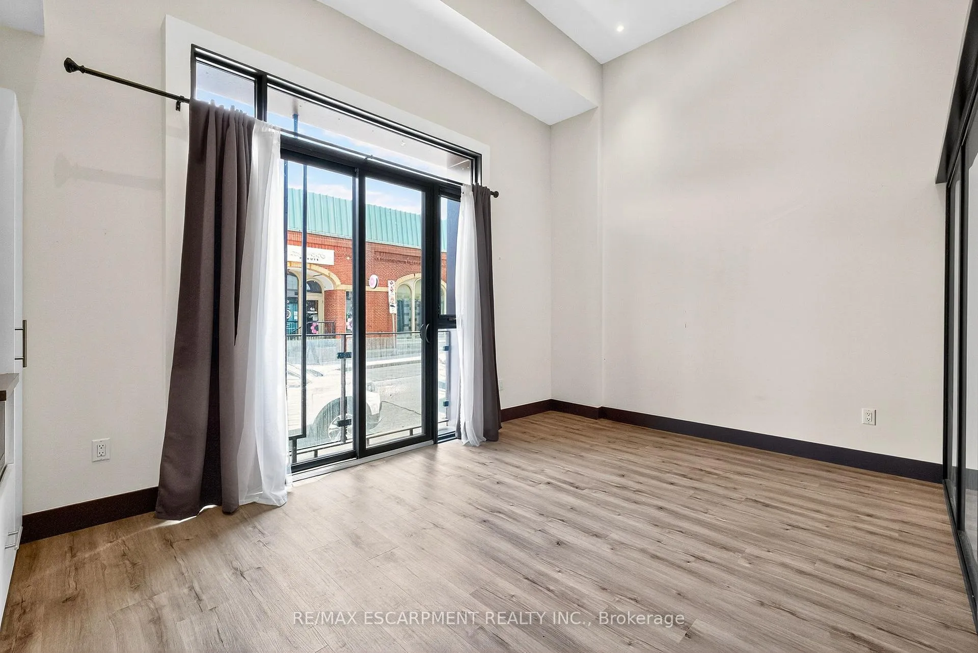 Photo 11 of Unit 104, 121 King Street E, Hamilton, Beasley — HOMEH