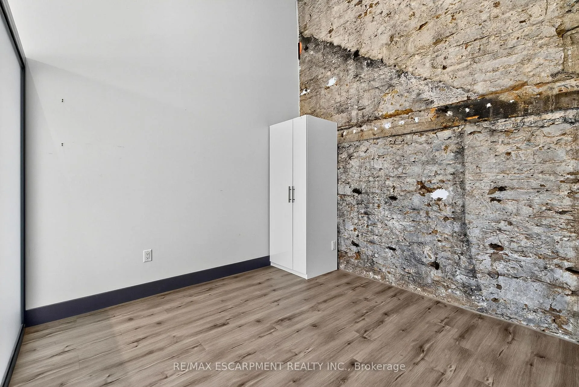Photo 17 of Unit 104, 121 King Street E, Hamilton, Beasley — HOMEH