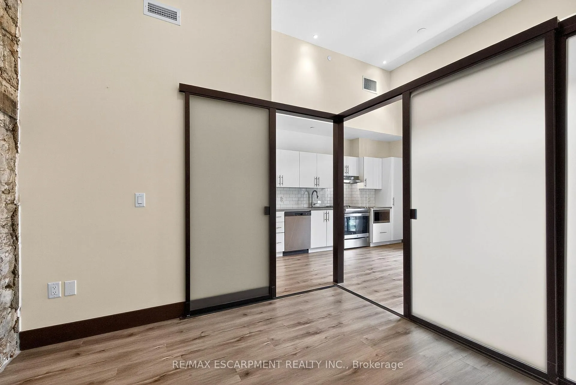 Photo 19 of Unit 104, 121 King Street E, Hamilton, Beasley — HOMEH