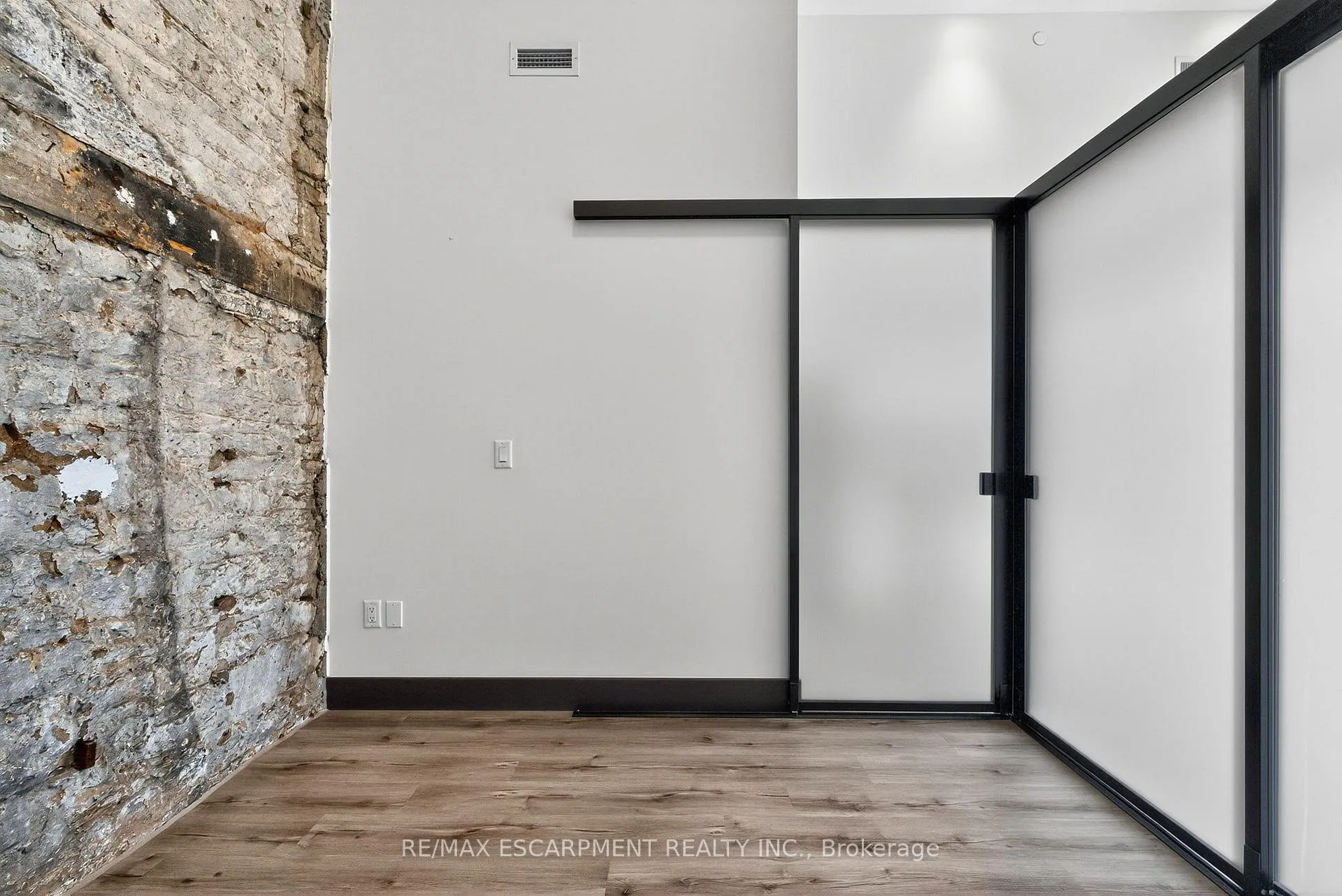 Photo 20 of Unit 104, 121 King Street E, Hamilton, Beasley — HOMEH