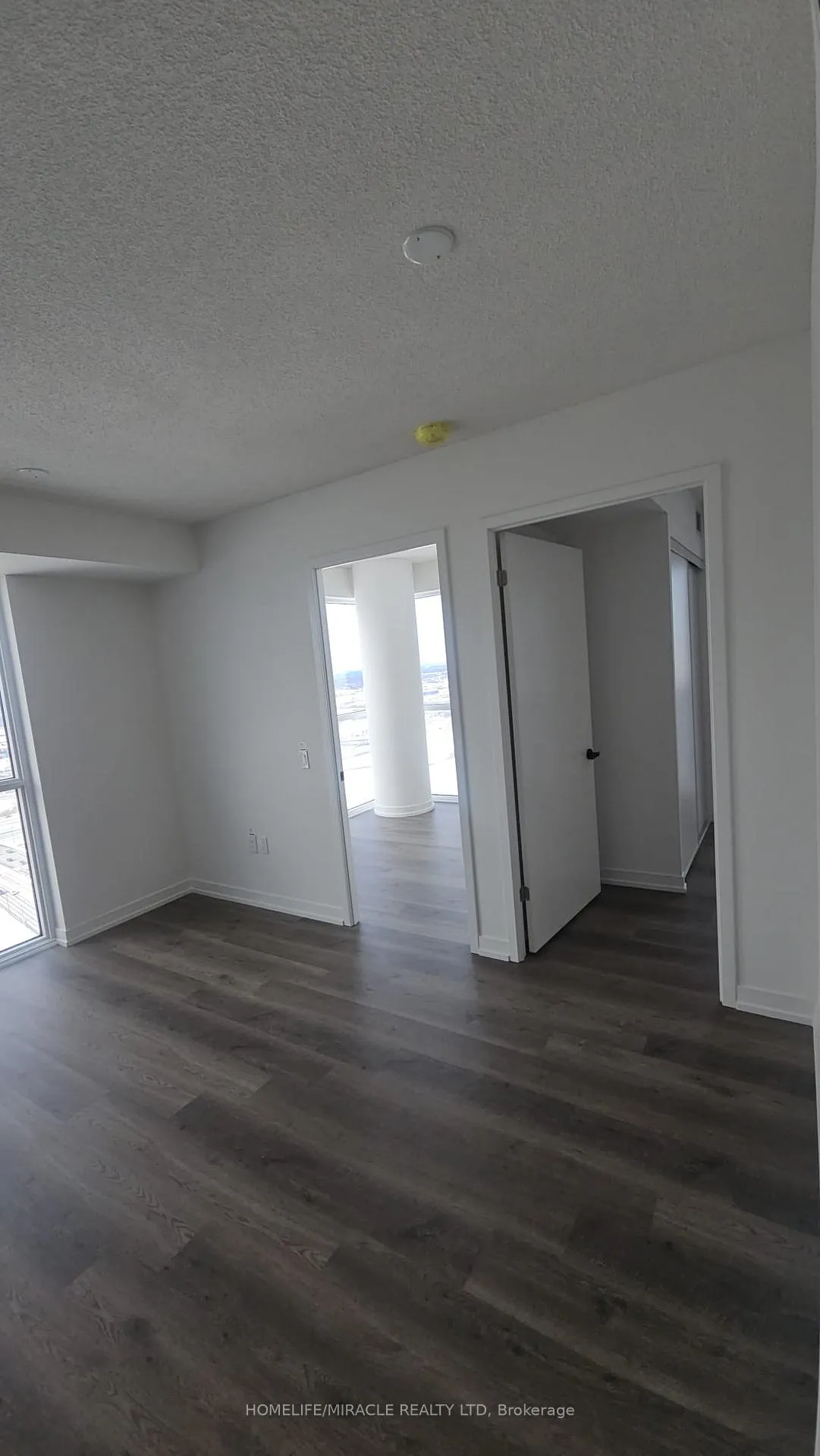 Photo 7 of Unit 3811, 195 Commerce Street, Vaughan, Vaughan Corporate Centre — HOMEH